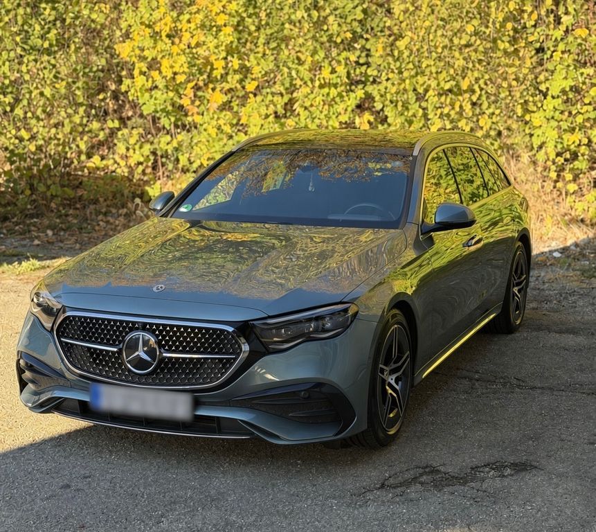Image of Mercedes-Benz E 220