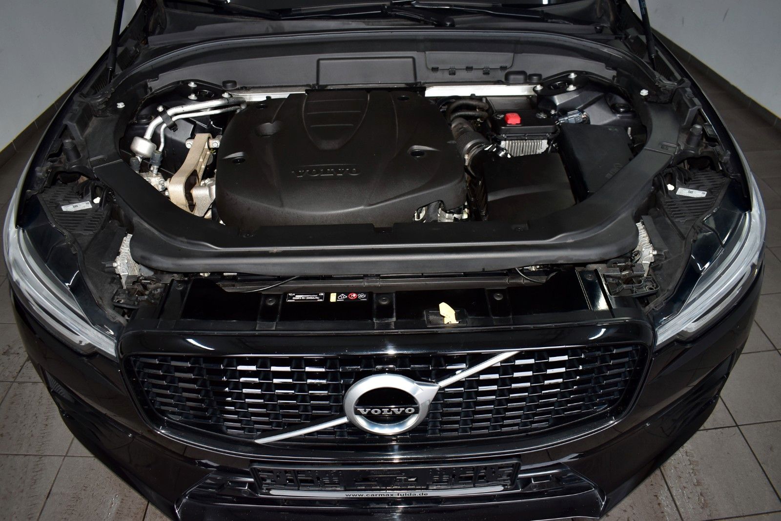 Fahrzeugabbildung Volvo XC60 R Design Leder,Navi,LED,Kamera,SH,AppleCar