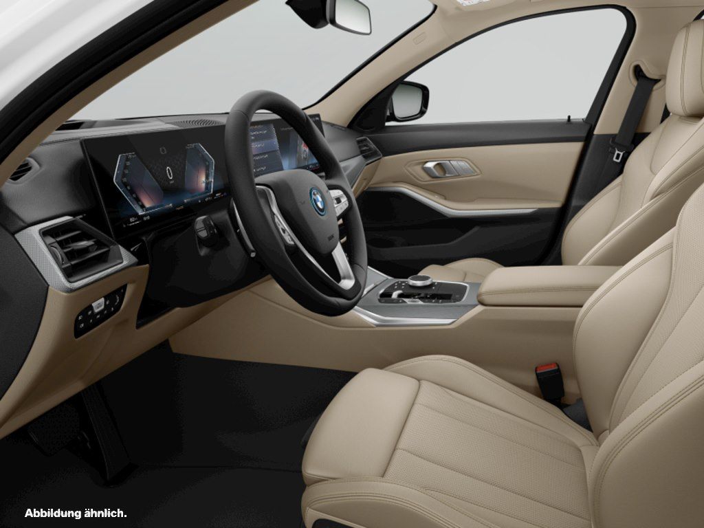 BMW 330e xDrive PANO DA Prof RFK PA HiFi Komfort foto 3