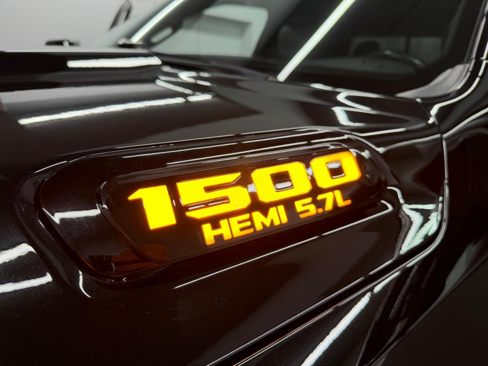 Dodge Ram 1500 5.7 V8 4X4 BigH QuadC*Lv2*Night Edition, миниатюра 13
