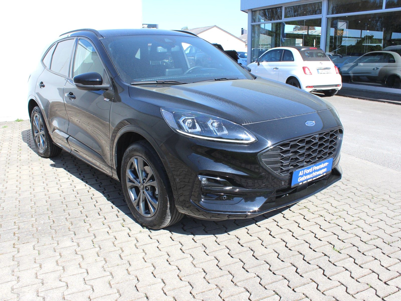 Fahrzeugabbildung Ford Kuga Plug-In Hybrid ST-Line X 2,5 Duratec