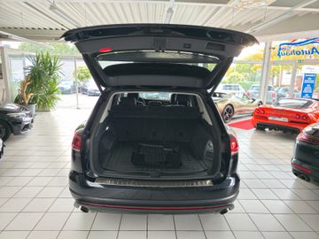 Volkswagen Touareg - 11