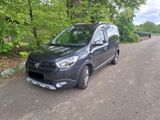 Dacia Dokker SCe 100 Stepway Stepway - Dacia Dokker in Hamburg