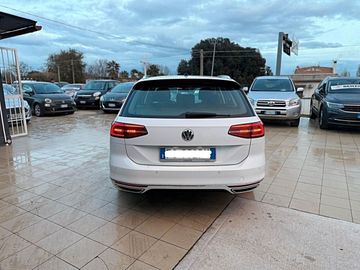 Volkswagen Passat - 8