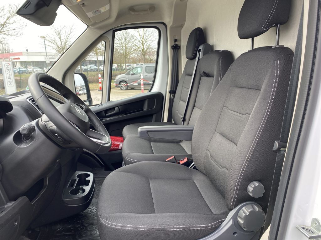 Fahrzeugabbildung Citroën Jumper 2.2 BlueHDi 140 L3H2 *NAVI*Allwetterreife