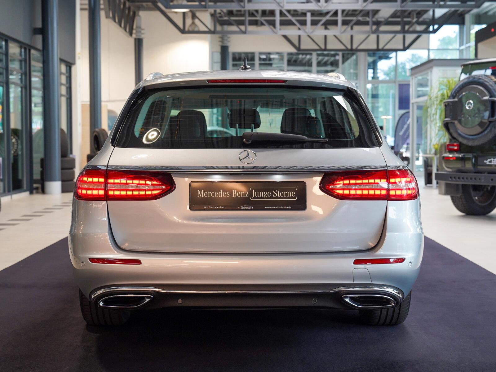 Mercedes-Benz E-Class d T AVANTGARDE CarPlay Kamera Spur Totwink, миниатюра 4
