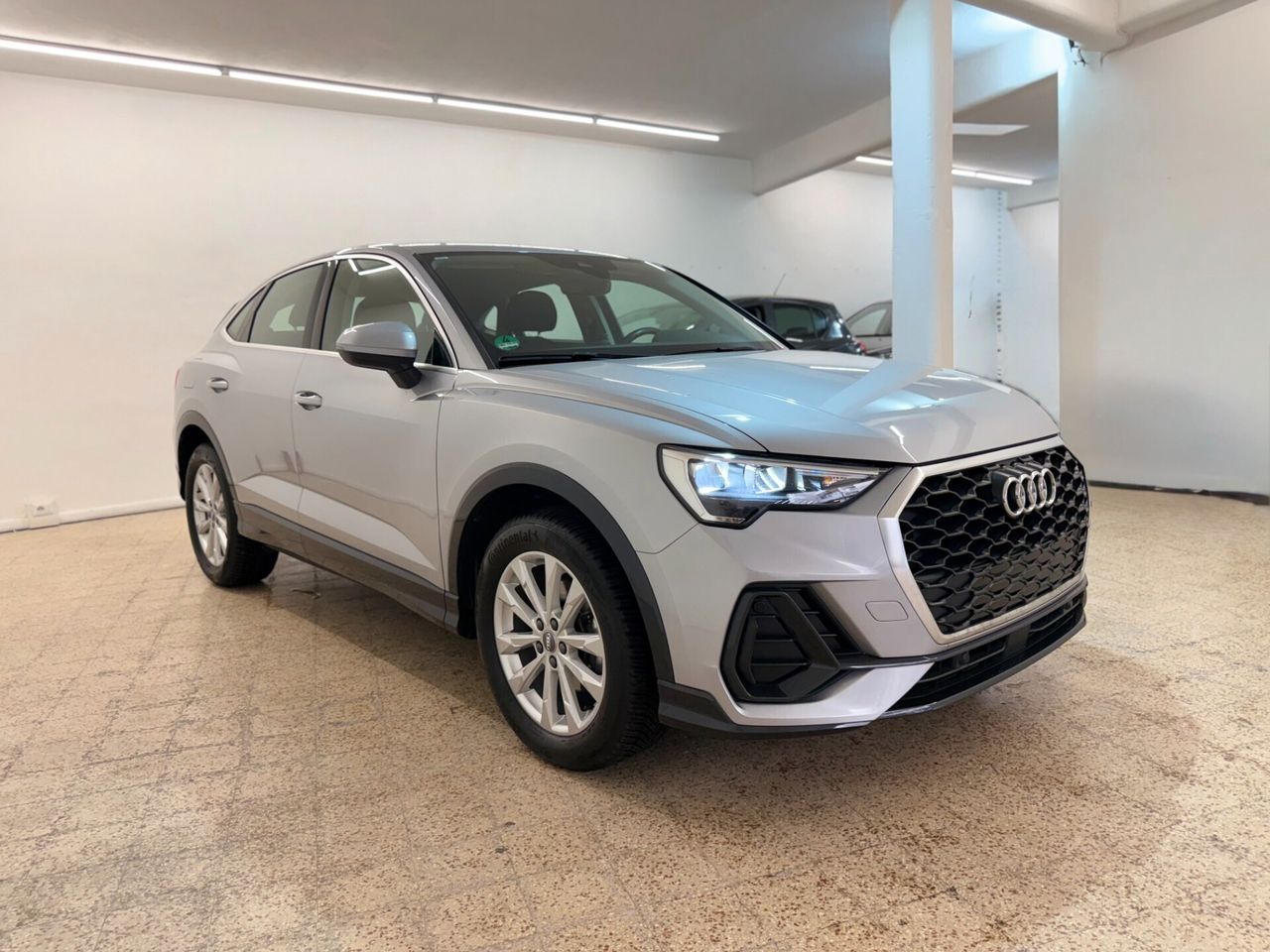 Audi Q3 SPB 35 TFSI S tronic line edition imagem 3