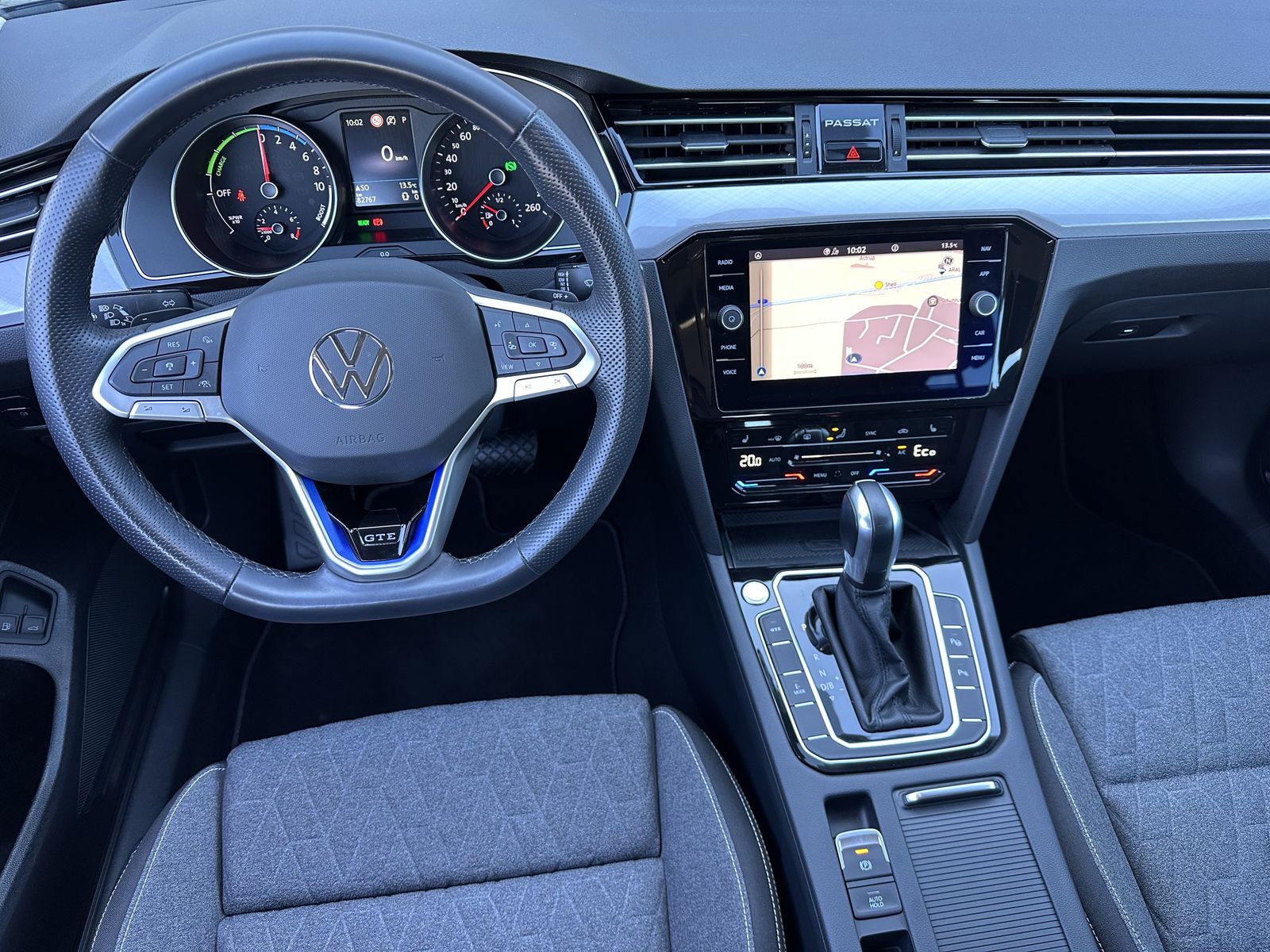 Fahrzeugabbildung Volkswagen Passat Variant GTE NAV+IQ-LIGHT+AHK+KAMERA+17ZO