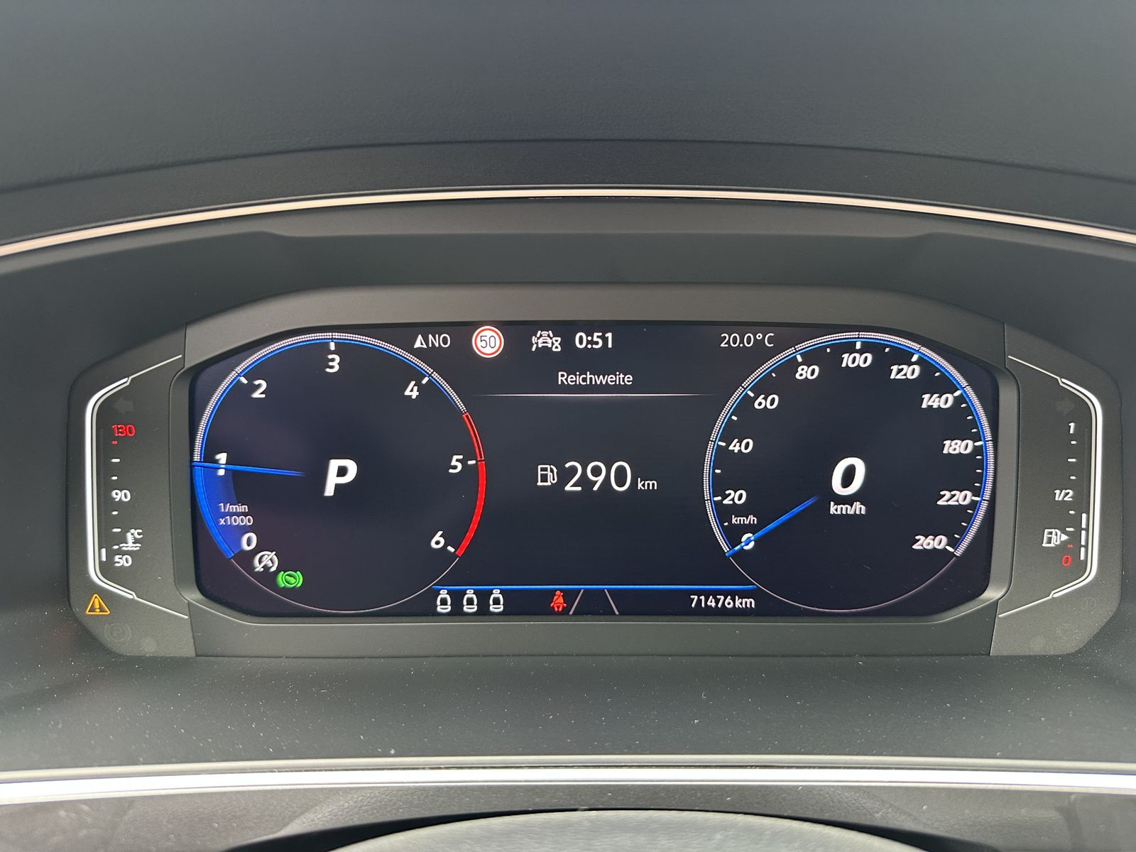 Fahrzeugabbildung Volkswagen Tiguan 2.0 TDI DSG R-Line Black NAV+LED+ACC