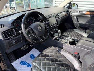 Volkswagen Touareg - 9