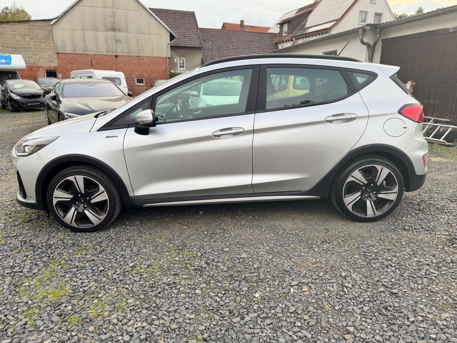 Ford Fiesta Active 125PS*AHK*LENKRADHEIZUNG*SITZHEIZ*