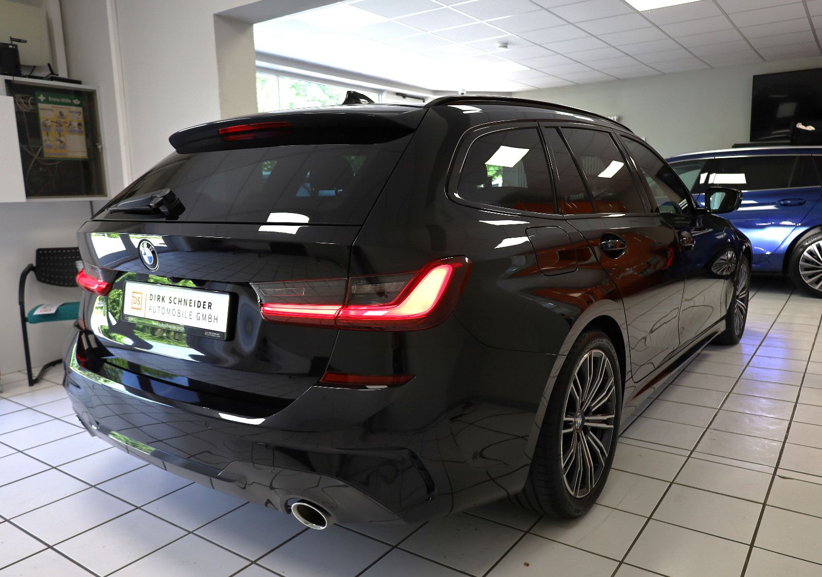 BMW 320i Touring M-Sport|HIFI|ACC|LED|RFK|ALCANTARA| foto 10