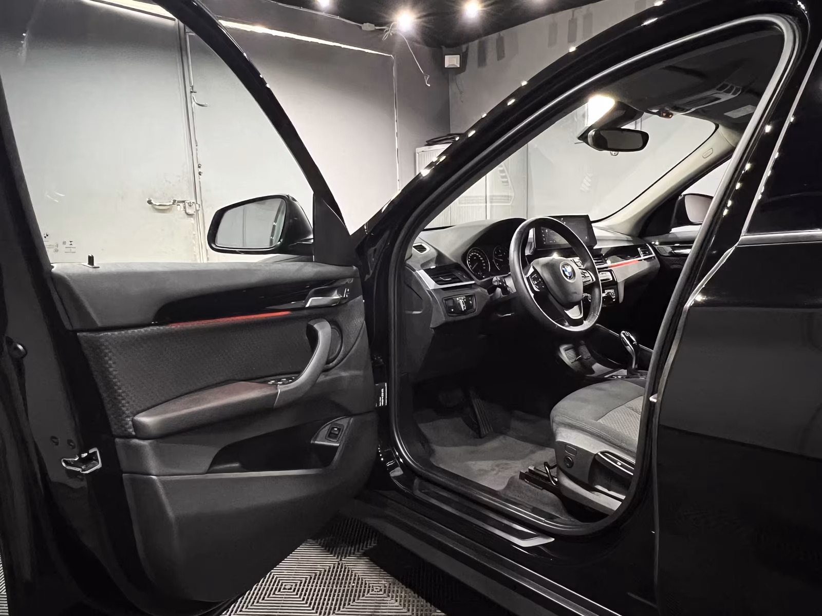 BMW X1 sDrive 20 d Advantage AUTOM 5*JAHRE*GARANTIE, миниатюра 10