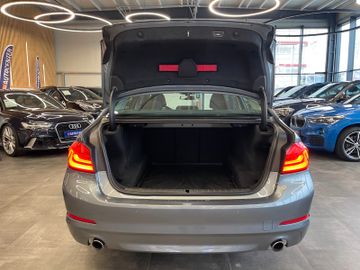 BMW 530 i xDrive *1.HAND*NAVI*TEMPO*SZHZ*AHK*PDC*