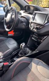 Peugeot 2008 1.2 PureTech 110 Allure GT-Line - Peugeot 2008 Gebrauchtwagen in Mülheim (Ruhr)