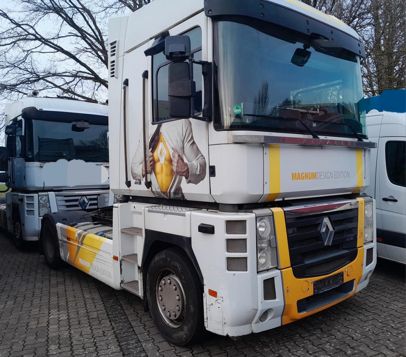 Renault 480 DXI