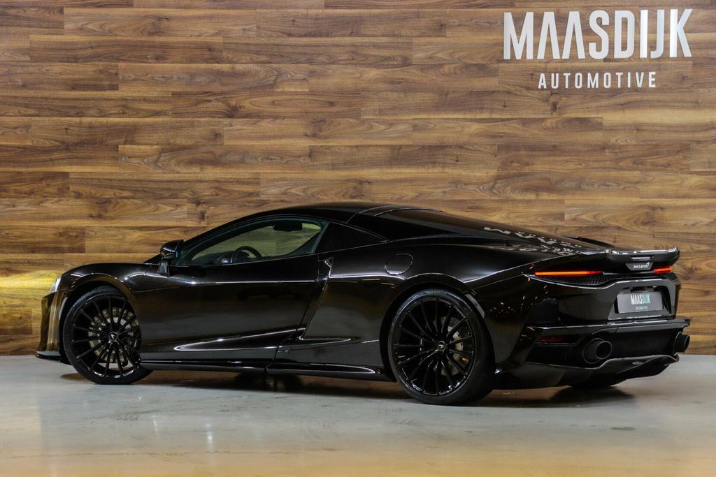 McLaren GT