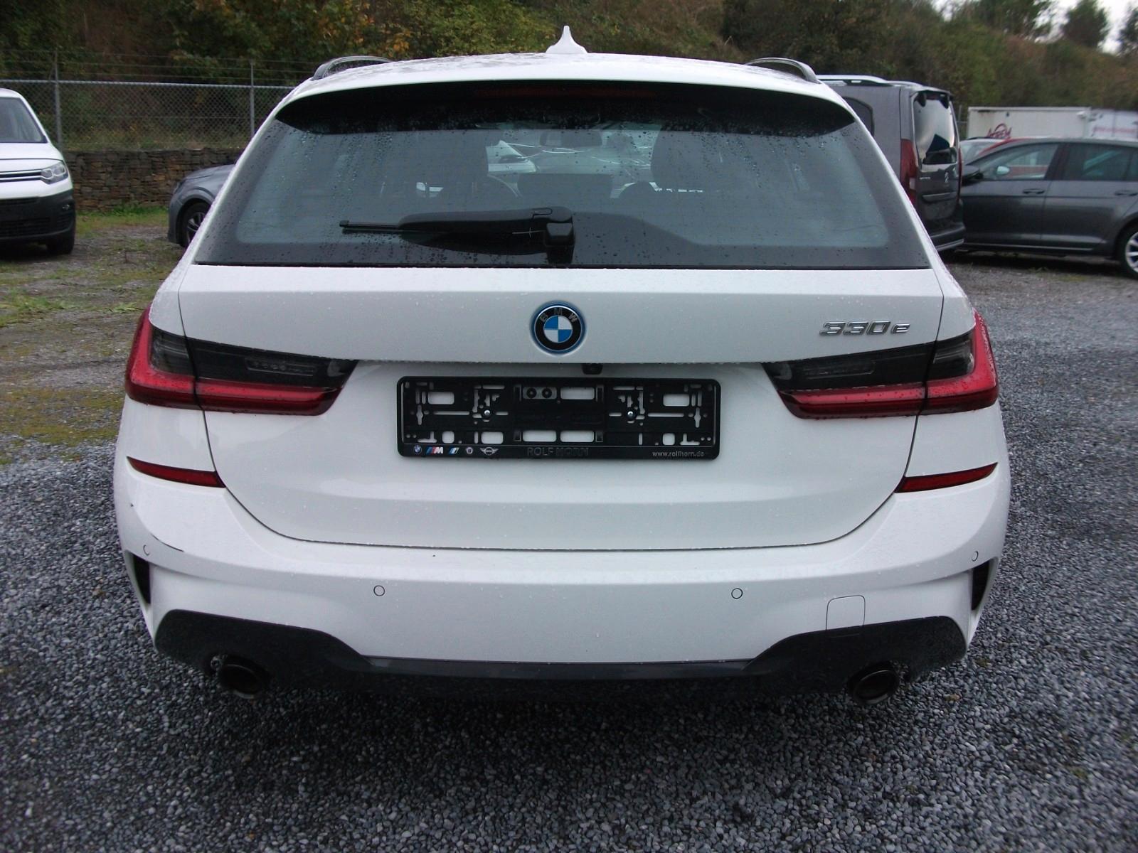 BMW 3 Touring 330 e HYBRIDE.M Sport.PANODACH...