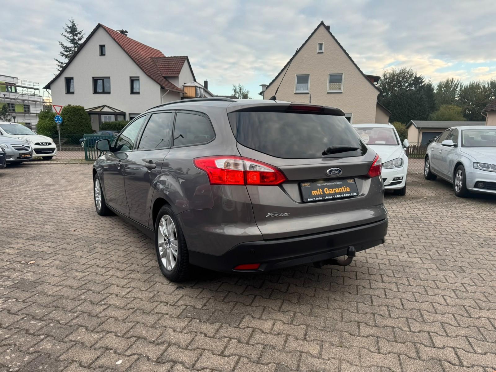 Ford Focus 2011 — двигун 1.596 cm³, 105 HP (77kW)