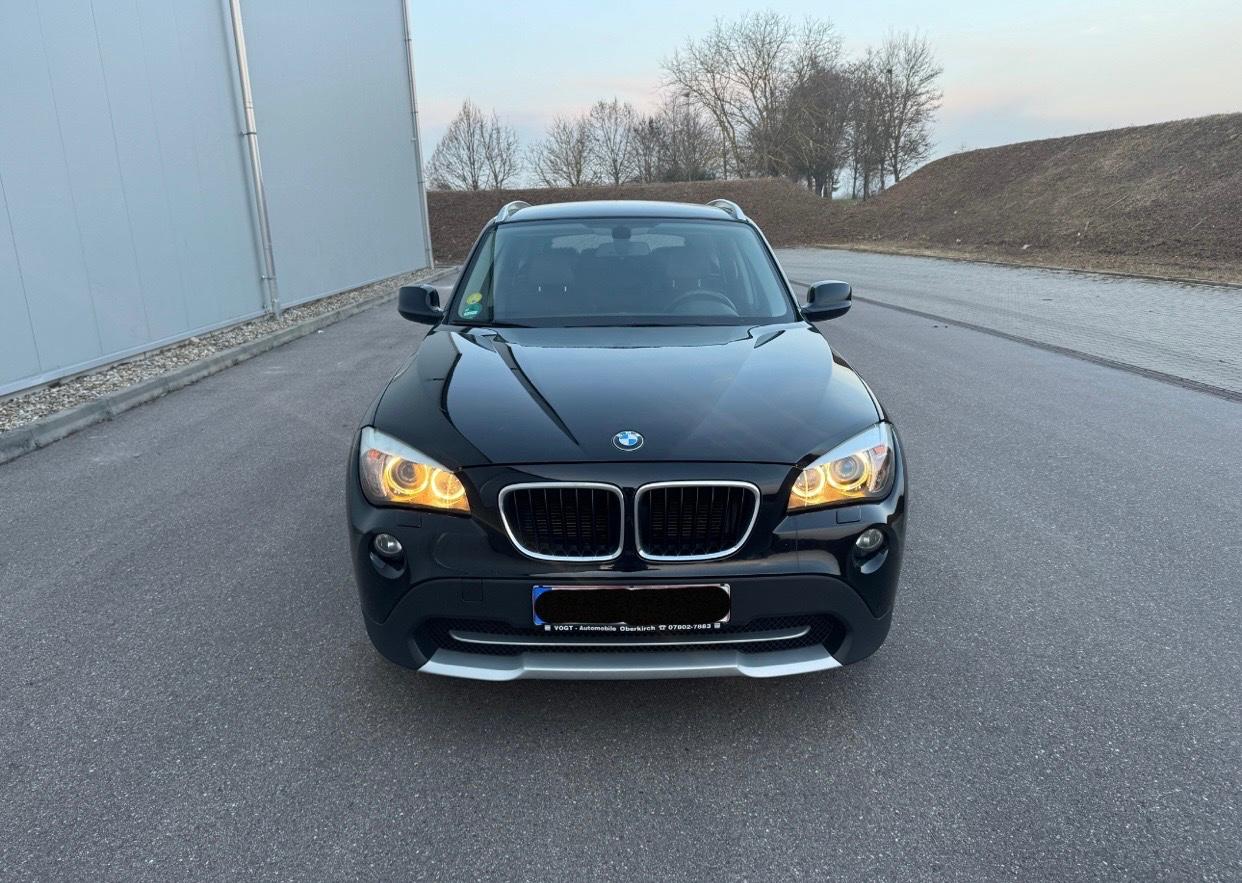 BMW X1 18 d sDrive*NAVI*SHZ*