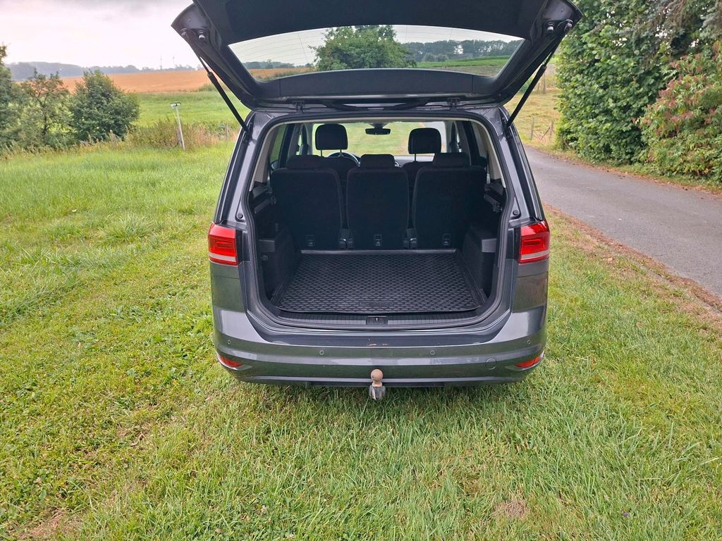 Image of Volkswagen Touran