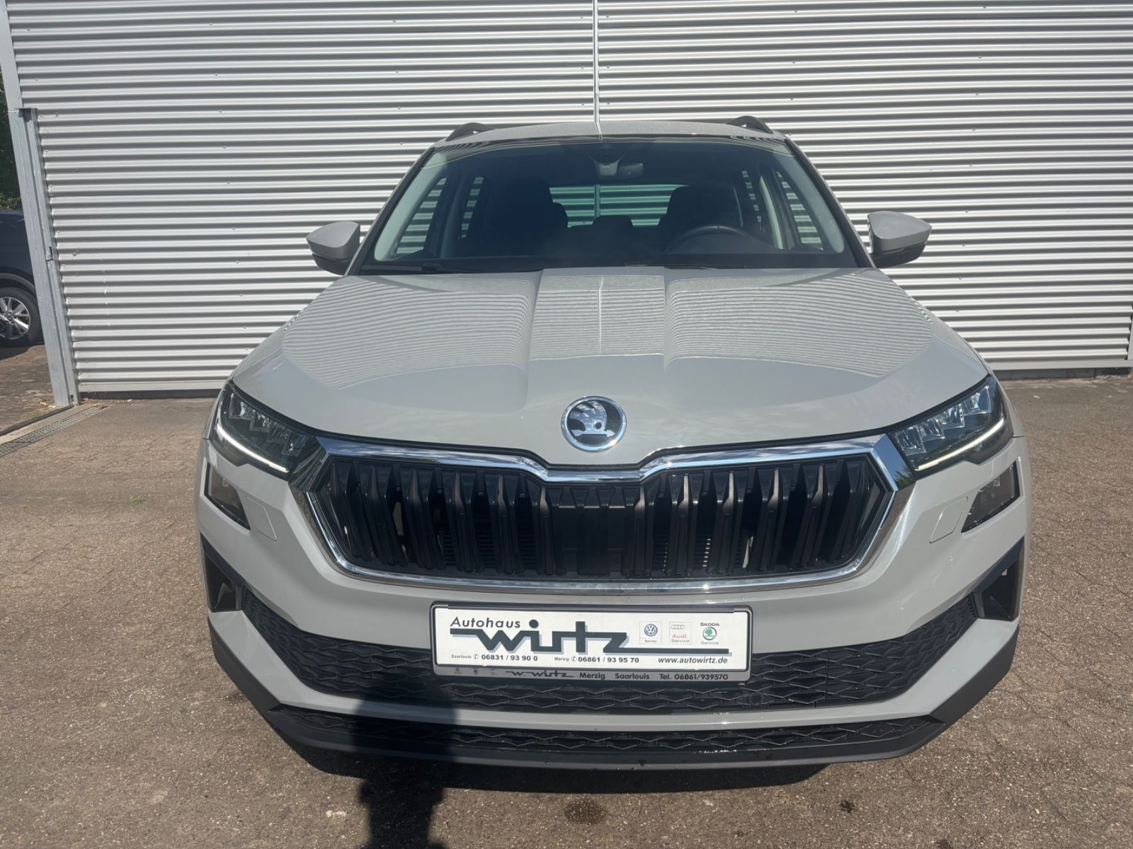 Fahrzeugabbildung SKODA Karoq Selection 1.5TSI