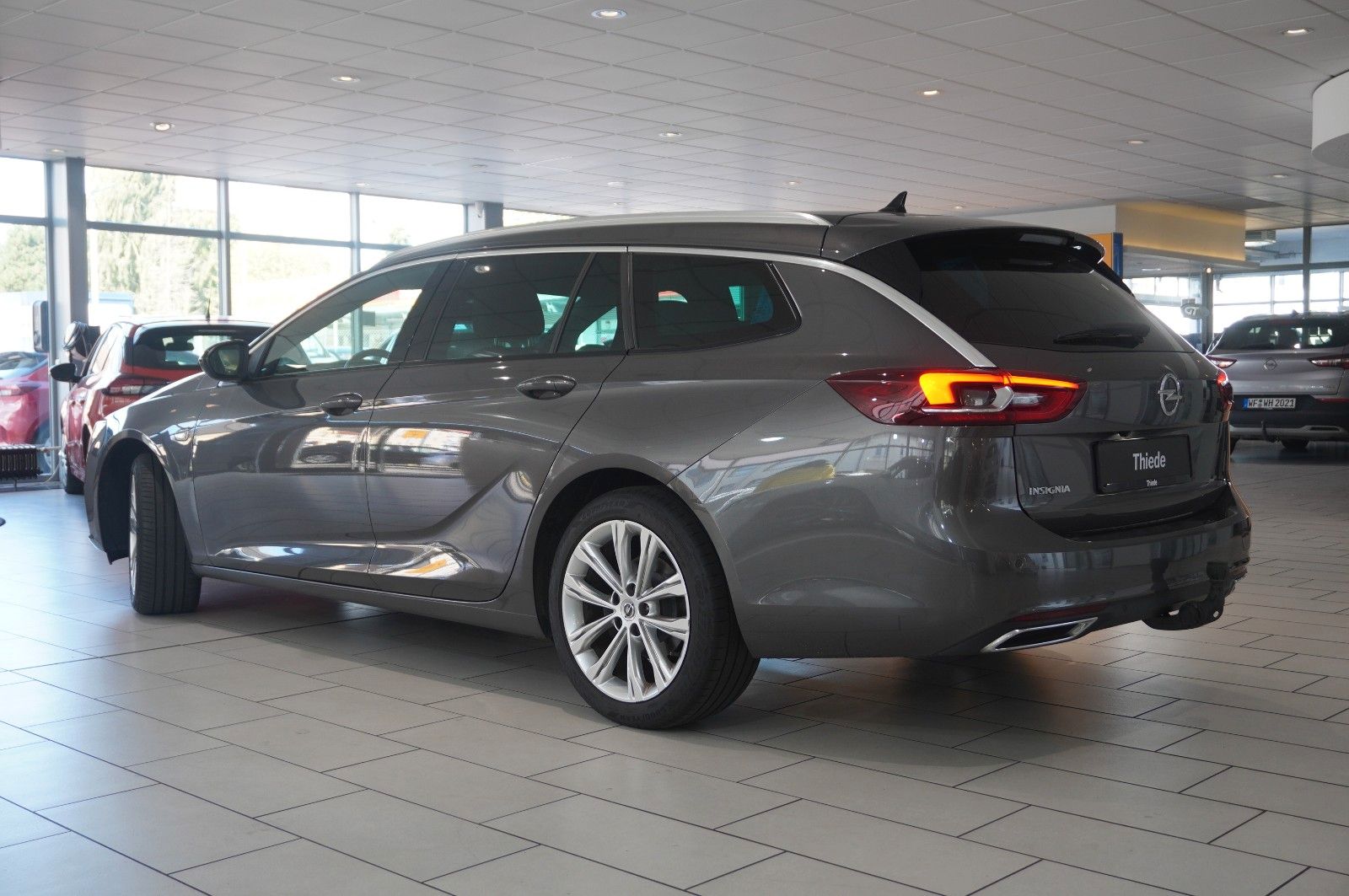 Fahrzeugabbildung Opel Insignia B ST 2.0D BUSINESS NAVI/LED/KAMERA/AHK
