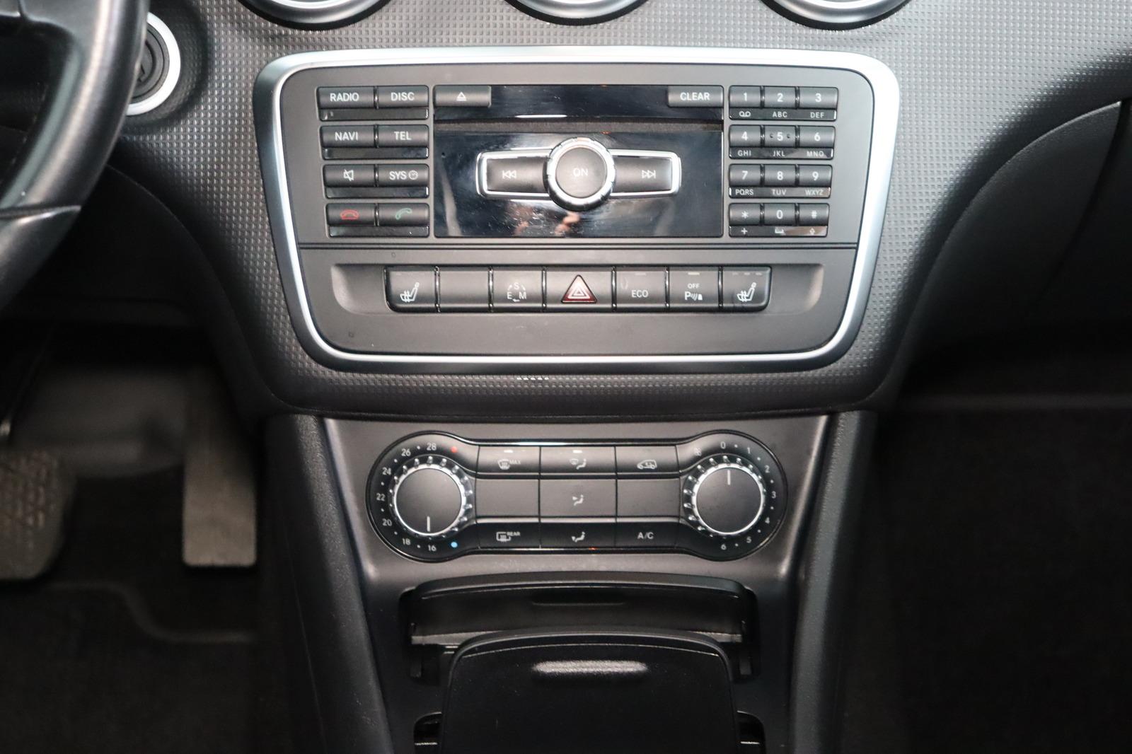 Mercedes-Benz A 180 Sitzhzg. * Xenon * HU/AU + Service neu