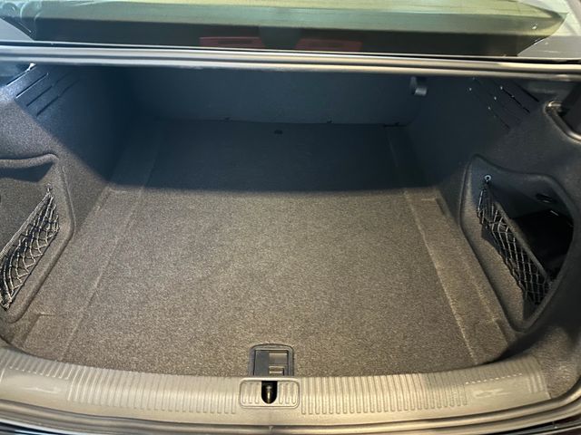 Fahrzeugabbildung Audi A4 Lim. 35 TFSI*BUSINESS*MMI PLUS*CONNECT*SHZ