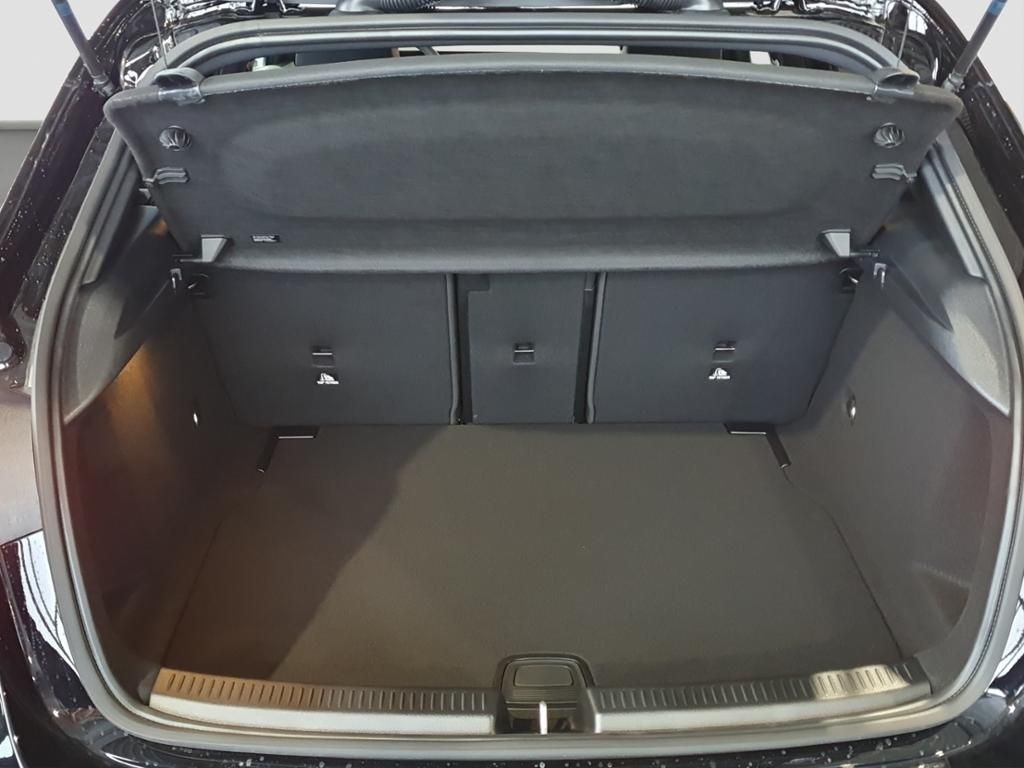 Fahrzeugabbildung Mercedes-Benz A 180 Distronic*AHK*Sound*Night*LED*Sitzhzg*360