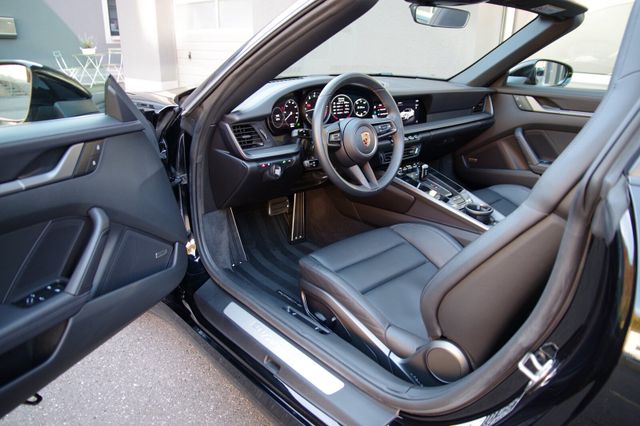 Porsche 992 Targa 4*Sporta,1.Hand,U-Frei,Approved fähig*