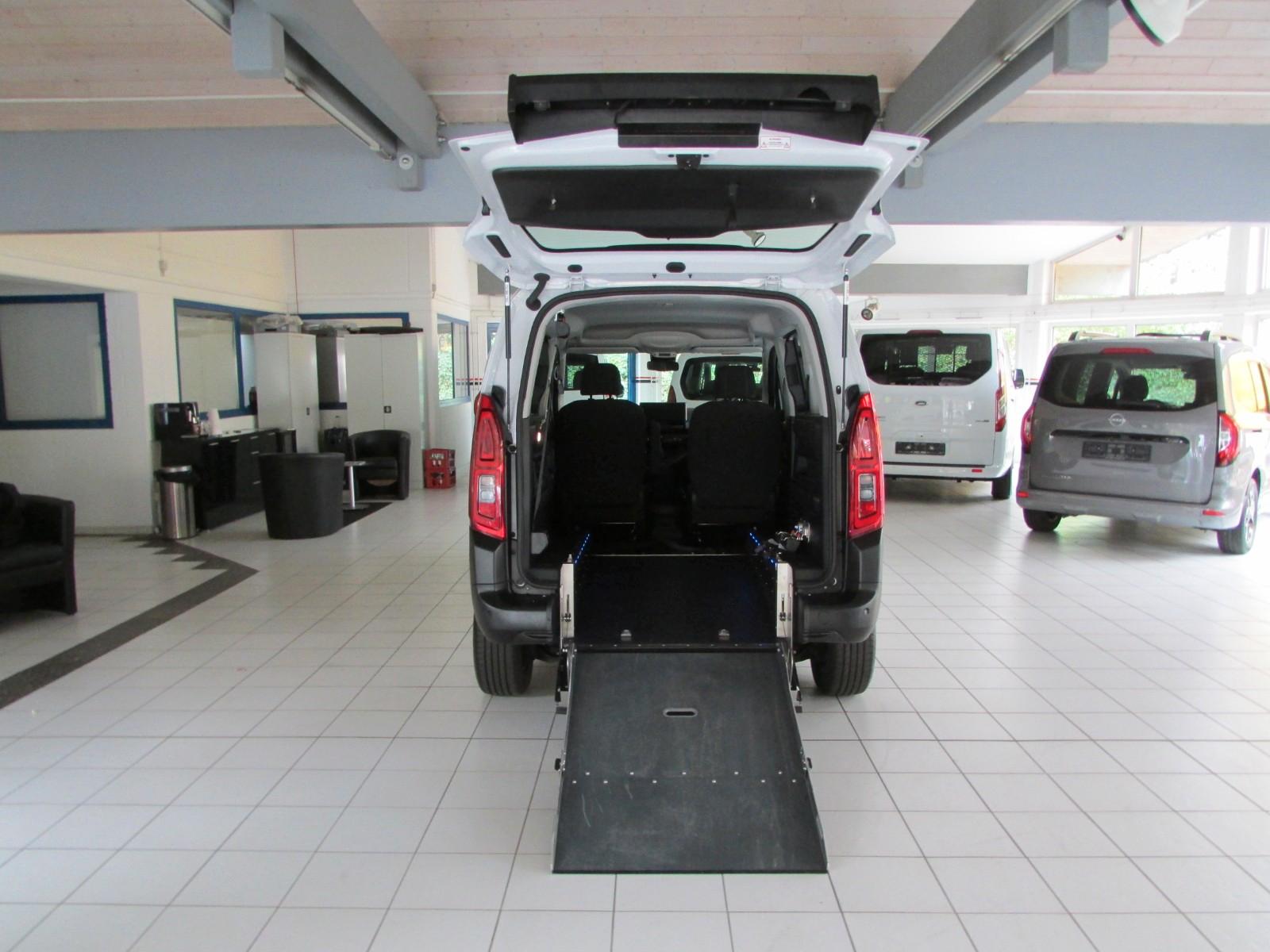 Toyota Proace City Verso L1 Rampe-Behindertengerecht