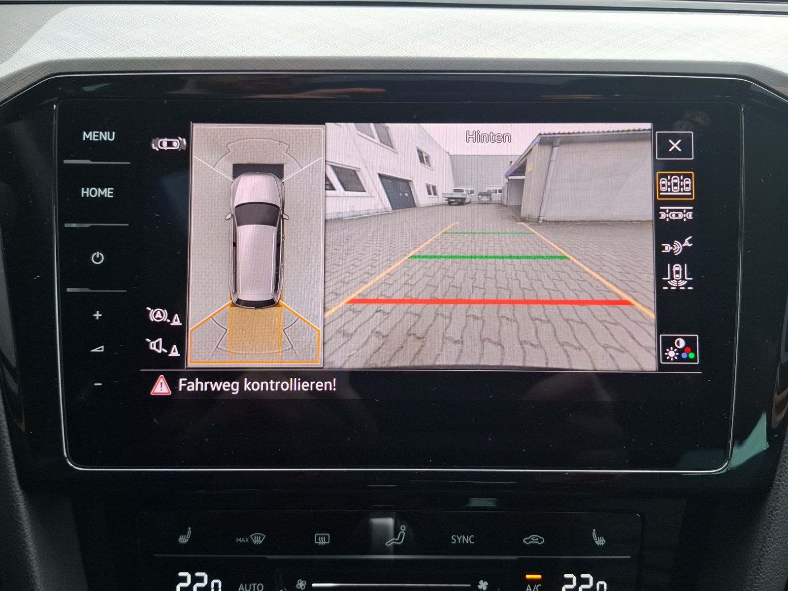 Fahrzeugabbildung Volkswagen Passat Variant TDI Business DSG Standhzg. Matrix