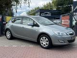 Opel Astra J 1.4 Lim*Edition*Klima*Tempomat*Allwetter - Opel Astra aus 2012