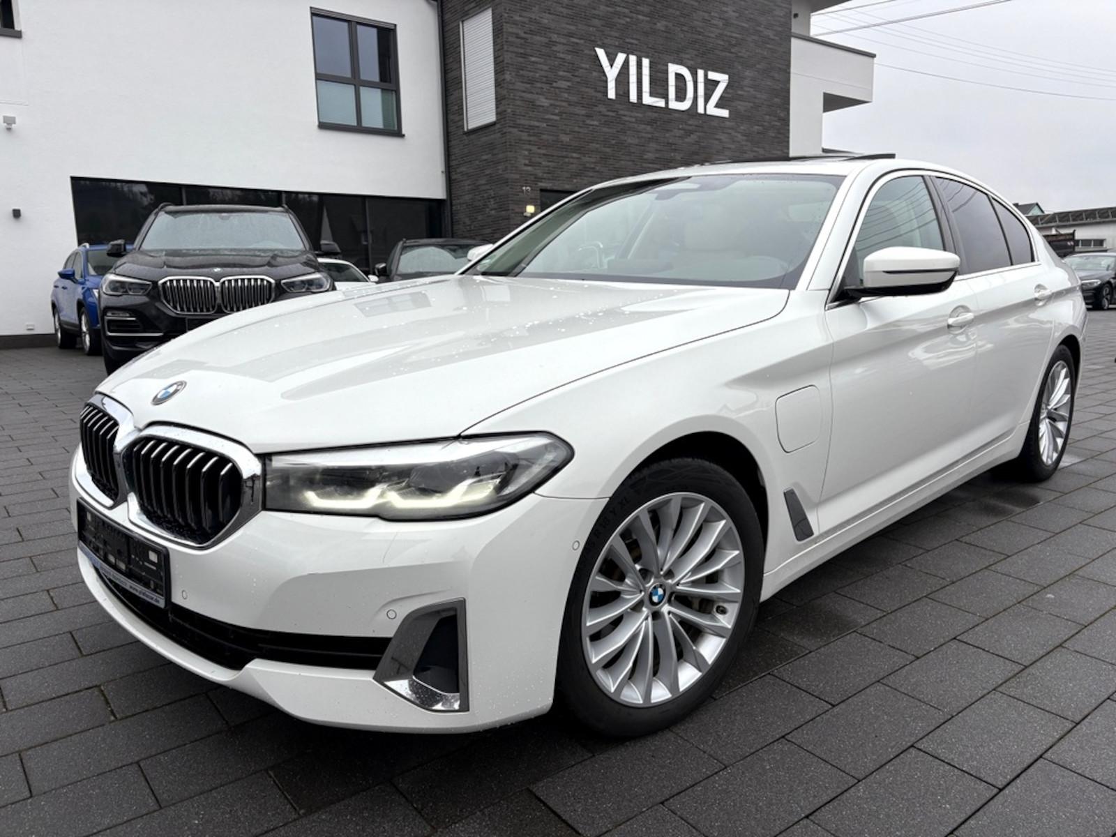 BMW 530e Lim. LCI LUXURY GSD H&K TOP VIEW
