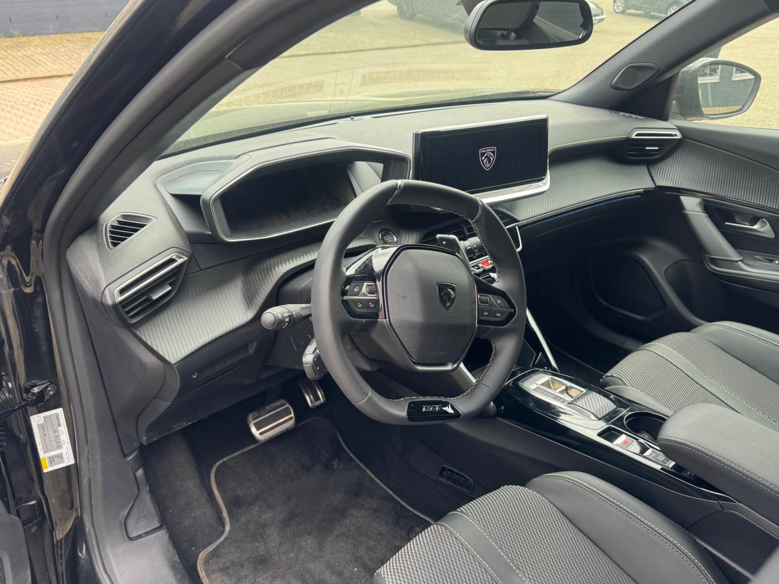 Peugeot 2008 Hybrid 136 GT/360°Kamera/App