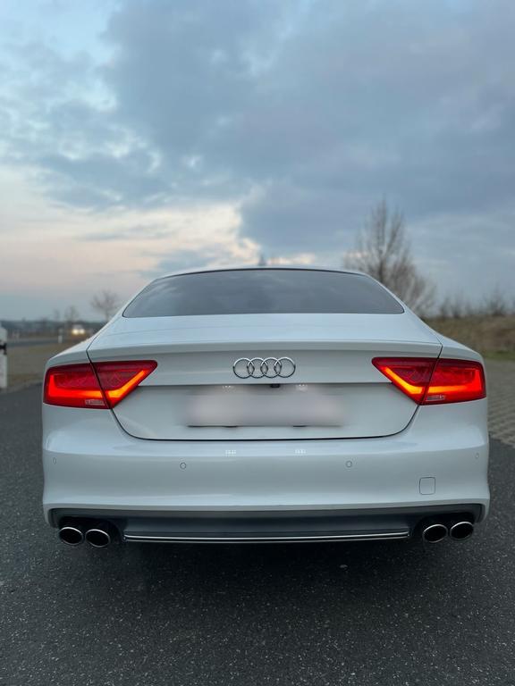 Audi S7