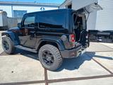Jeep Wrangler 2.8l CRD Sahara Automatik Sahara - Jeep Wrangler: Crd