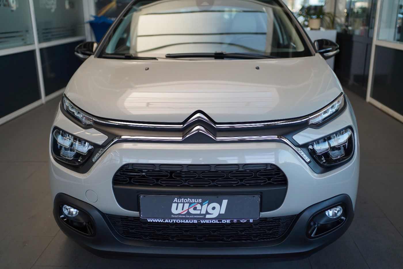 Fahrzeugabbildung Citroën C3 PureTech 83 Max Sitzheizung Navi DAB Klima