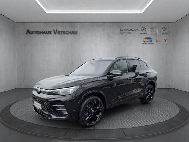 Tiguan R-Line 2.0 TDI 4M HuD/AHK/STHZ/PANO/LM20