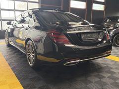 MERCEDES-BENZ S400 4Matic LANG/AMG/CHAFFEUR.PAKET/HEAD/S.BEL
