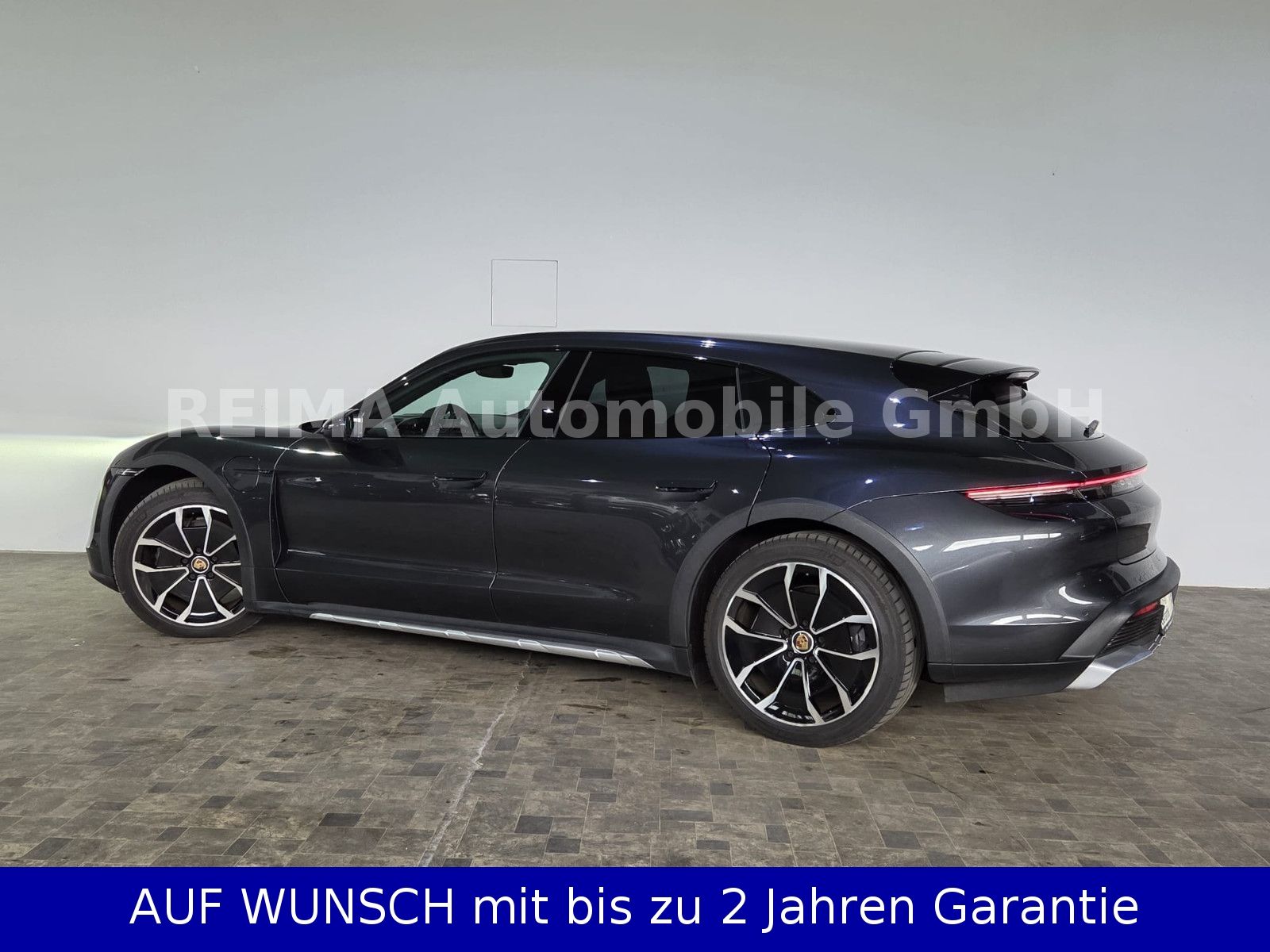 Fahrzeugabbildung Porsche Taycan Cross Turismo 4, Pano, 93KWH, SOH 93,7%
