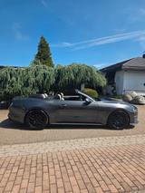 Ford Mustang 5.0 V8 GT Convertible - Ford Mustang mit Benzin-Antrieb: Cabrio, 5.0