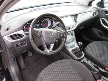 Fahrzeugabbildung Opel Astra K Sports Tourer Business NAVI PDC TELVOR
