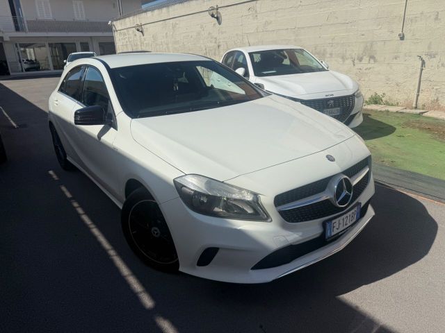 MERCEDES-BENZ Mercedes Classe A 160d CAMBIO AUTOMATICO - 2017