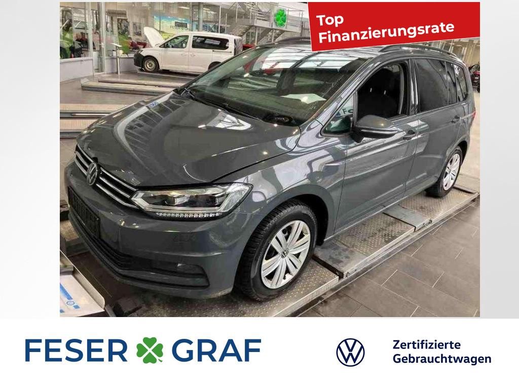 Volkswagen Touran — hlavná fotografia