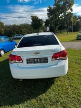 Chevrolet Cruze 1.8 LTZ AT Benziner - Chevrolet Gebrauchtwagen von 2011