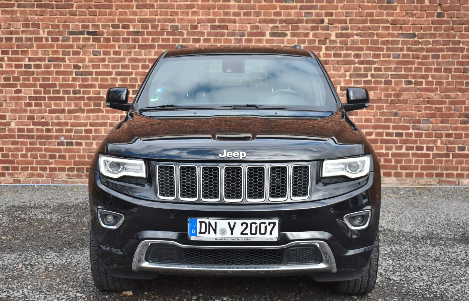 Jeep Grand Cherokee 3.0 CRD Overland | 250 ch | BVA | Toit panoramique | Sièges ventilés | Suspension pneumatique | Attelage | Cuir