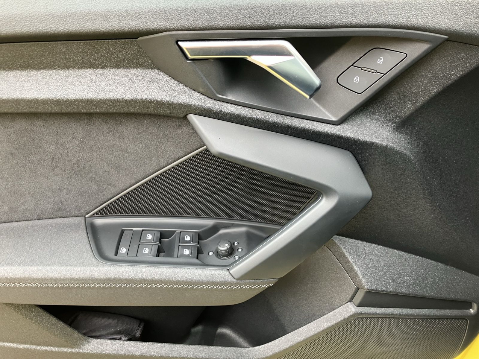 Fahrzeugabbildung Audi A3 Limousine 40 TDI quattro MATRIX NAVI STANDH K