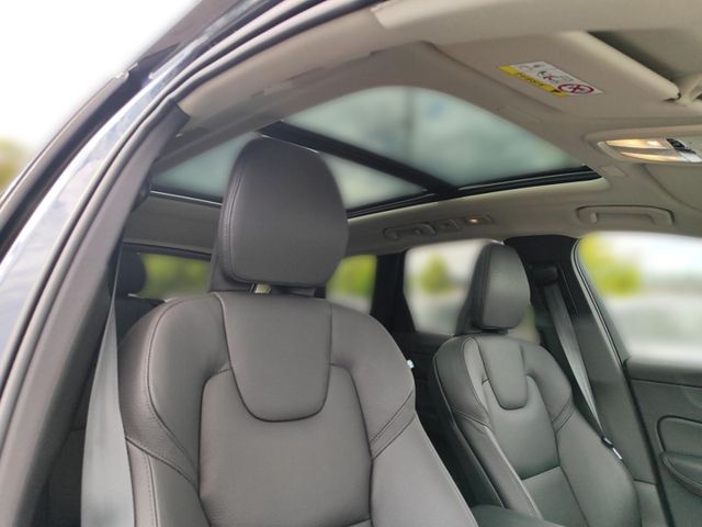 VOLVO XC 60 (Bild 26 von Array)